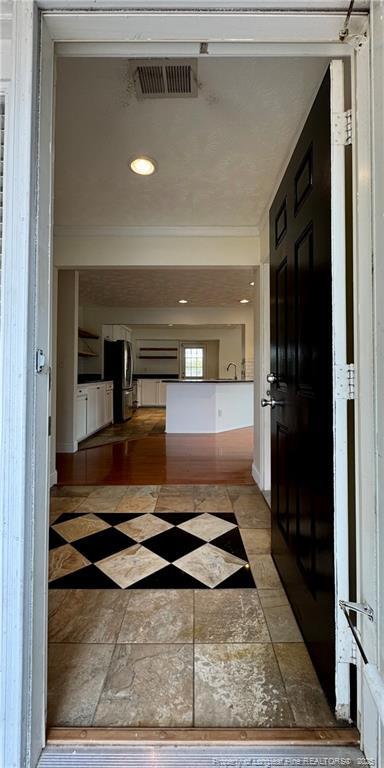 Building Photo - 1264 Bromley Dr