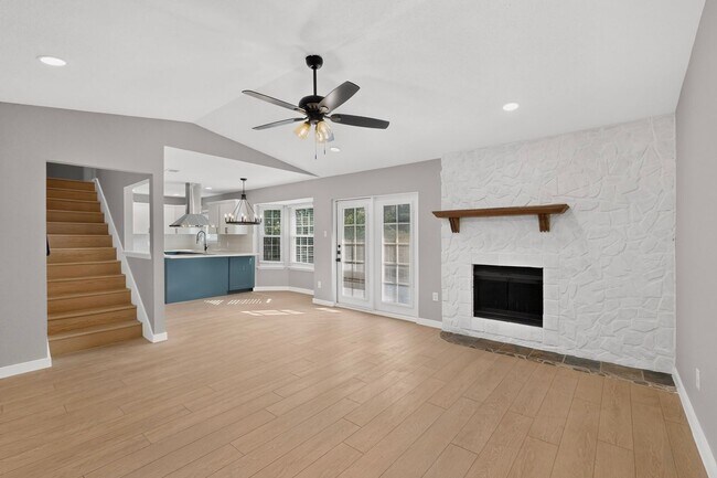 Building Photo - Newly Renovated Home In Watauga Ready To Be Yours!!!!