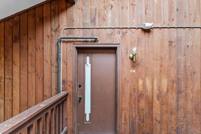 Building Photo - 1 Fairfield Ave