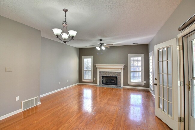 Building Photo - 1325 Rain Hollow Cir E