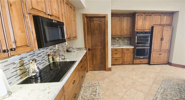 Building Photo - 10750 Union St