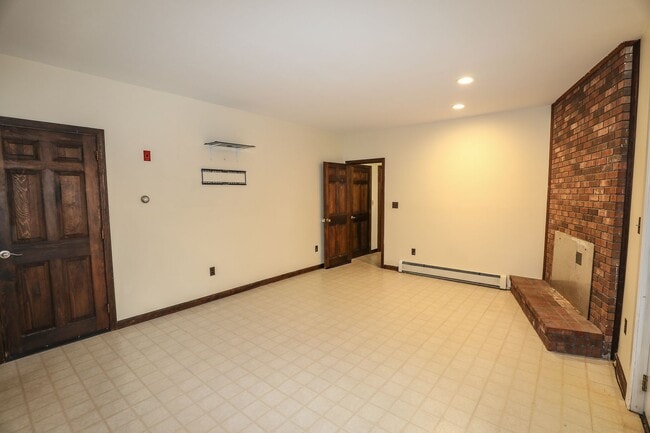 Building Photo - 63 Mill Rd