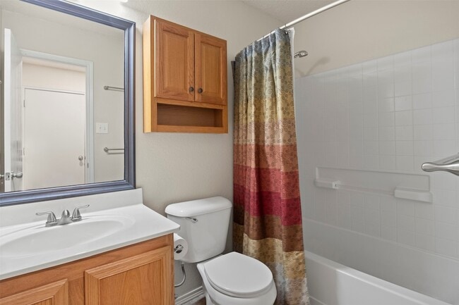 Building Photo - 536 Del Mar Dr