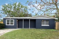 Building Photo - 1090 Emerald Dr