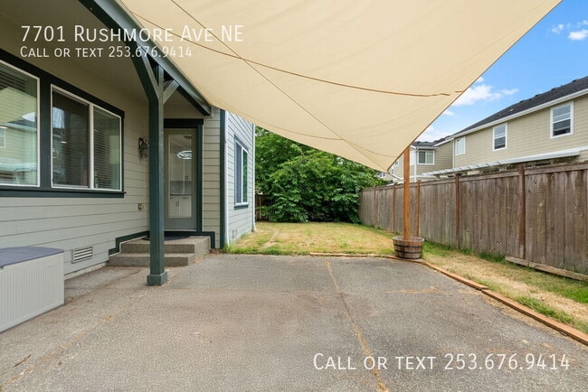 Building Photo - 7701 Rushmore Ave NE