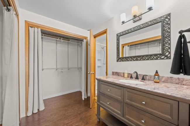 Building Photo - 2219 27th Ave