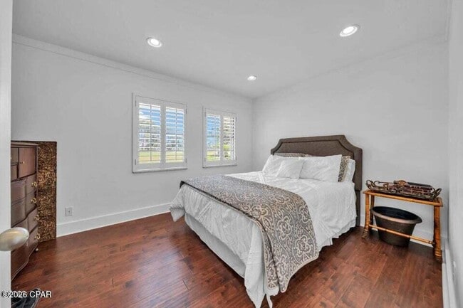 Building Photo - 628 Amberjack Dr
