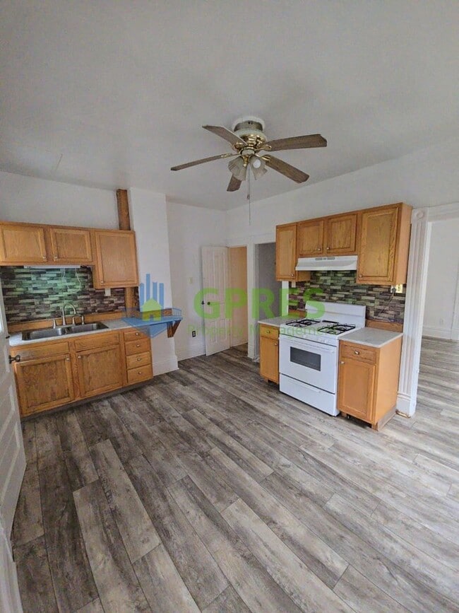 Building Photo - 159-161 Freeport Rd