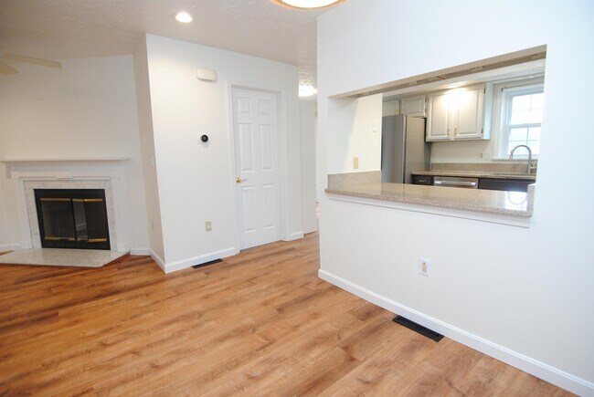 Building Photo - 5 Cadogan Way