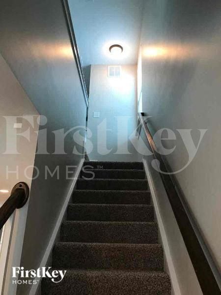 Building Photo - 356 Spring St