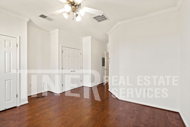 Building Photo - 50 Regency Park Cir