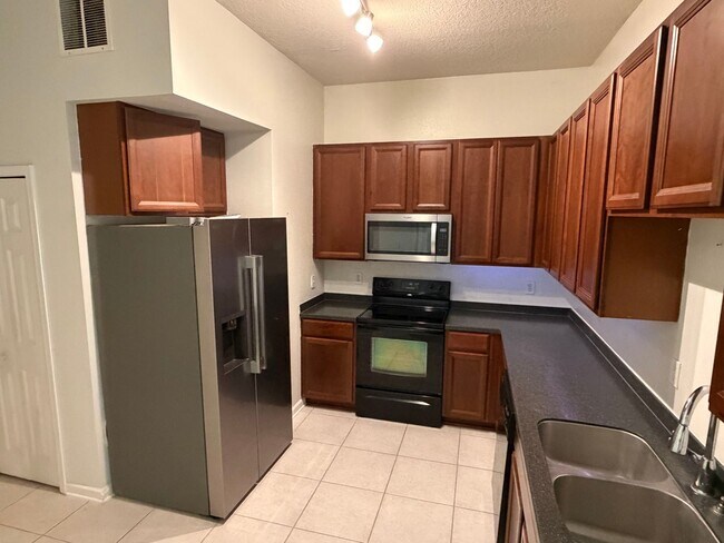 Building Photo - 7071 Deer Lodge Cir