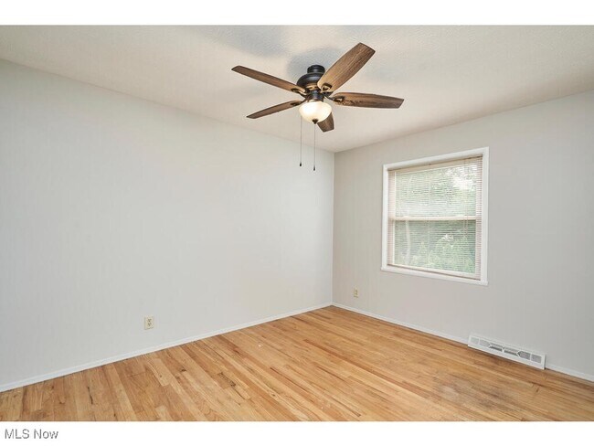 Building Photo - 2490 Coronado Ave