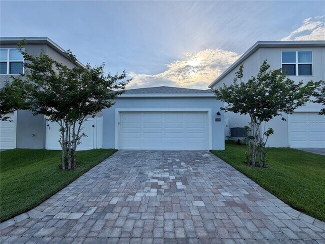 Building Photo - 12899 Westhaven Oak Dr