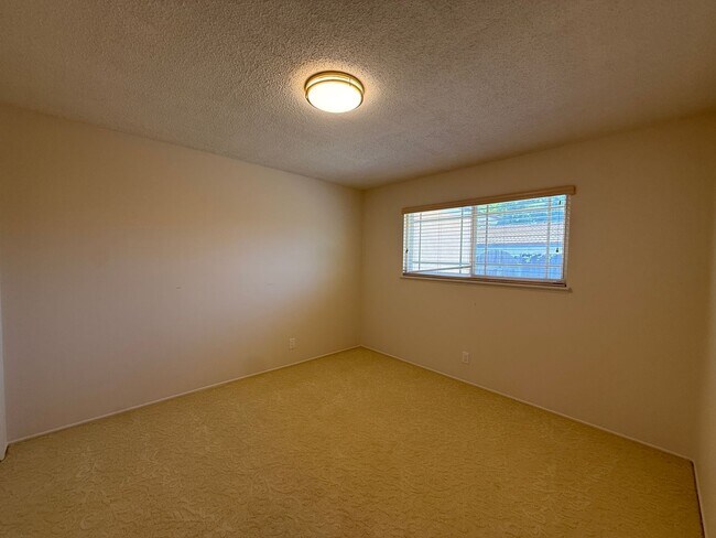 Building Photo - Centrally Located Orcutt Single Story Home