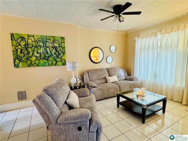 Building Photo - 1523 W Chew St