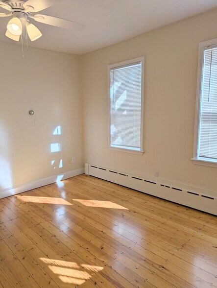 Building Photo - 29 Gorham St