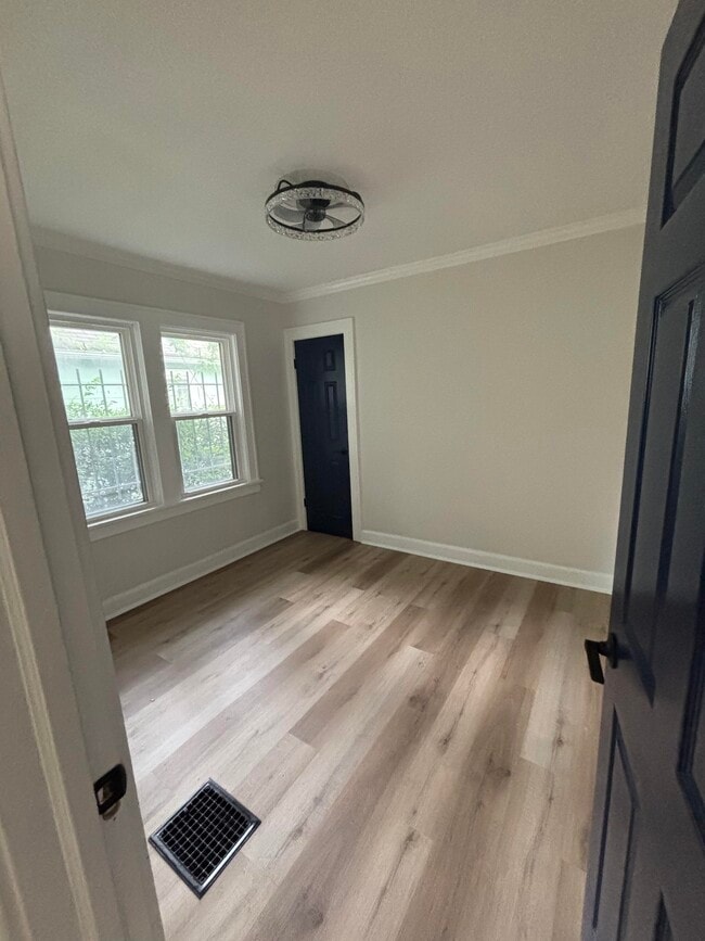 Building Photo - 6810 S Benton Ave