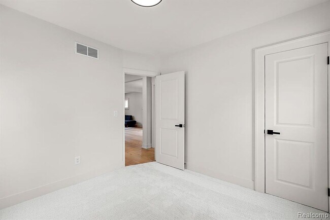 Building Photo - 308-310 East Harry Ave