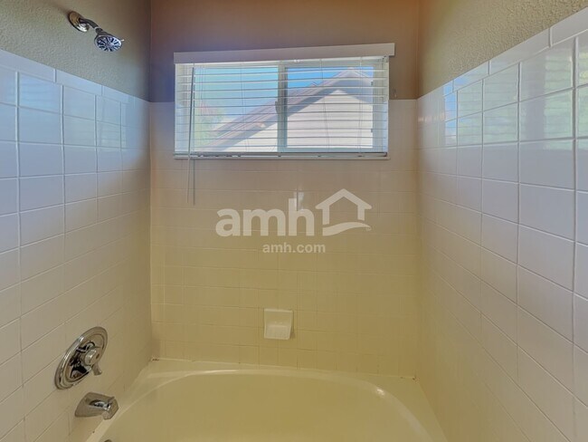 Building Photo - 22414 Quail Run Ln