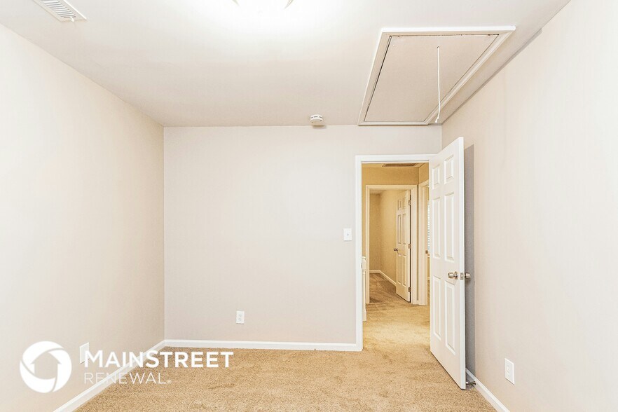 Building Photo - 4701 Dillingham Ct