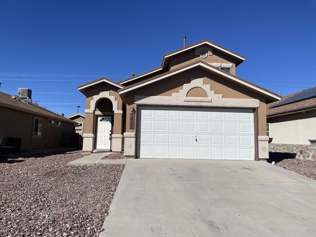 Primary Photo - 3425 Scarlet Point Dr