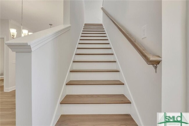 Building Photo - 157 Lower Creek Dr