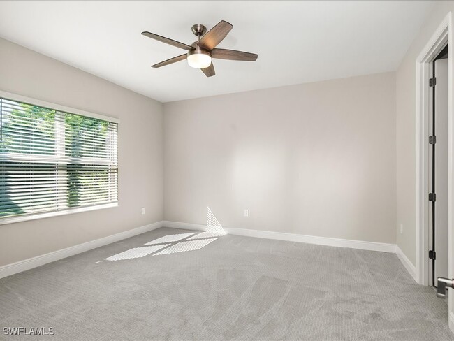 Building Photo - 2385 Ariane Dr