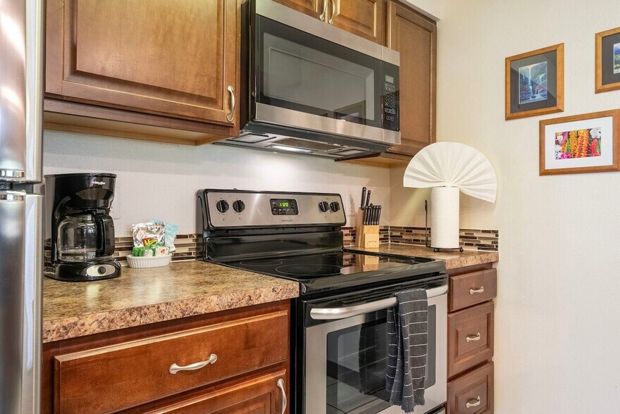 Building Photo - 678 S Kihei Rd