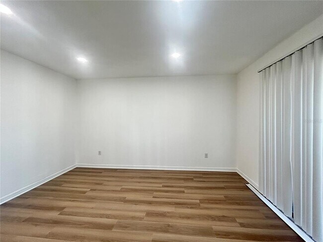 Building Photo - 705 Haven Pl