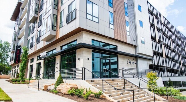 Building Photo - 1133 Harding Pl