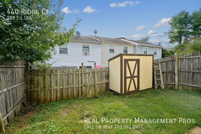 Building Photo - 440 Ridge Ct