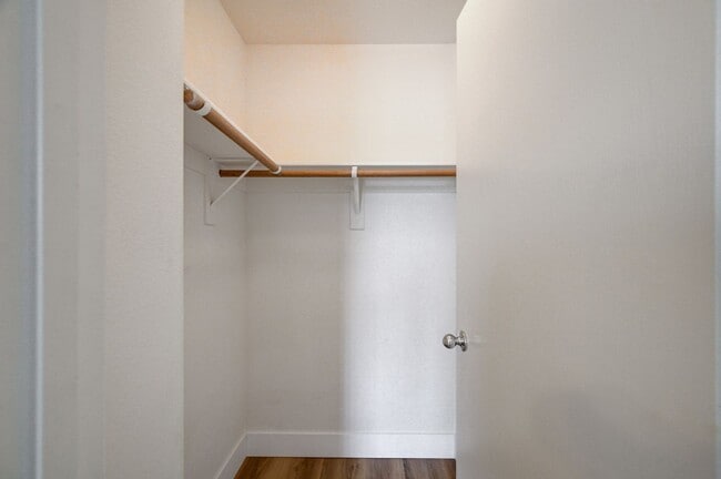 Building Photo - 9930 Stiges St
