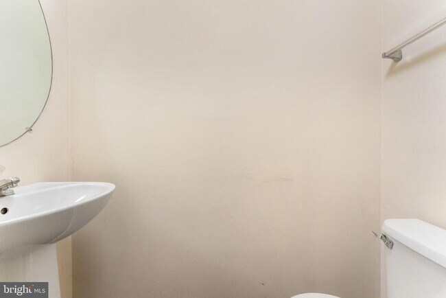 Building Photo - 3421 Belleplain Ct