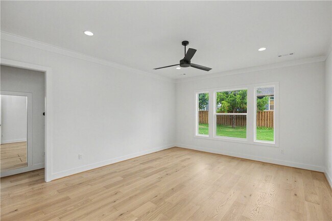 Building Photo - 820 Greenhorn St
