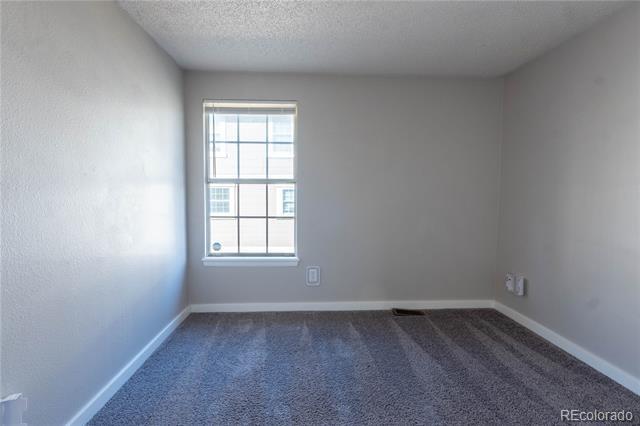 Building Photo - 2092 S Helena St