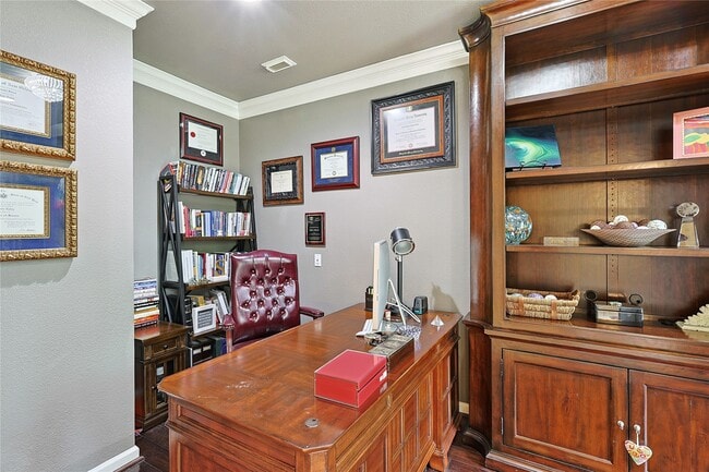 Building Photo - 1415 Meadow Hill Dr