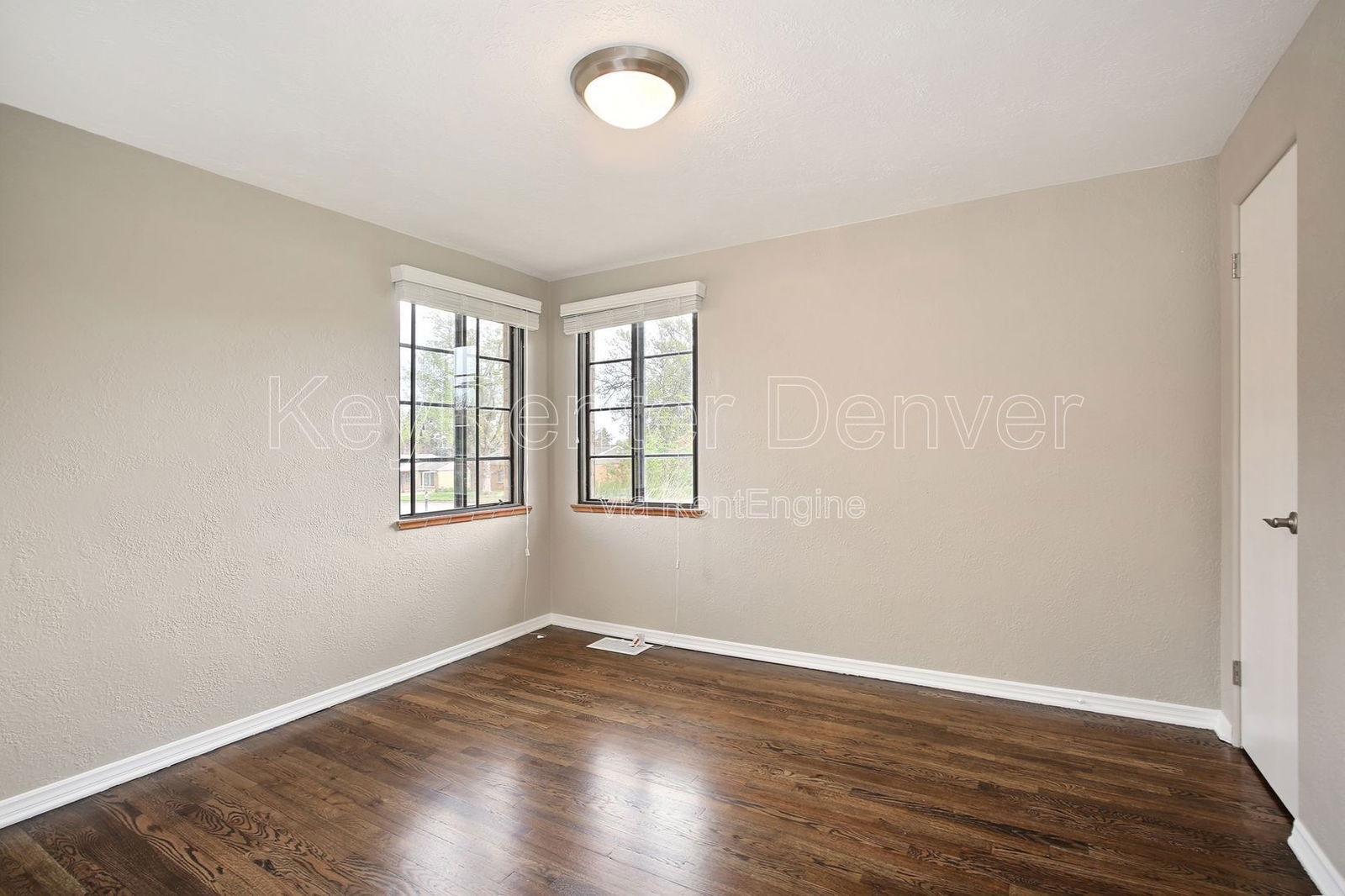 Building Photo - 4105 Pierce St