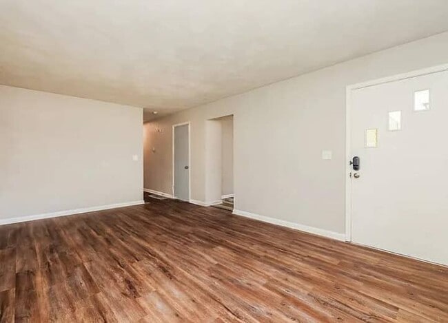 Building Photo - 1740 Windemere Dr