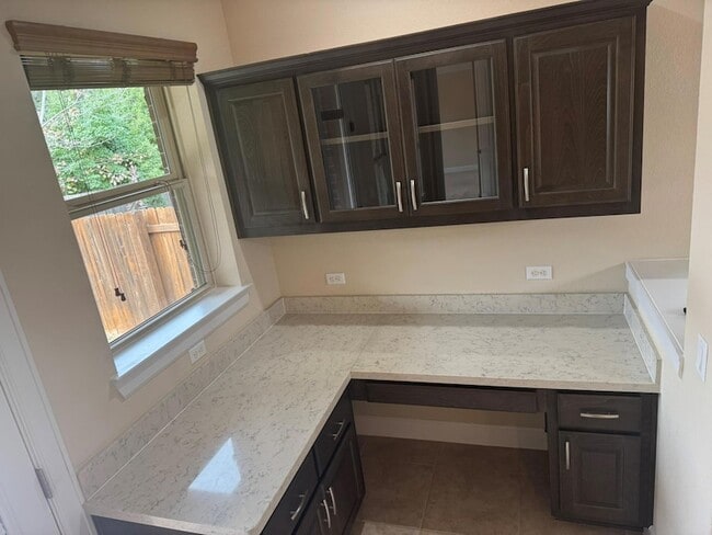 Building Photo - 13704 Camp Comfort Ln