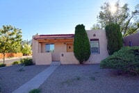Building Photo - 2 Bedroom Casita NOB HILL/UNM CNM AREA WITH GARAGE, FENCED YARD