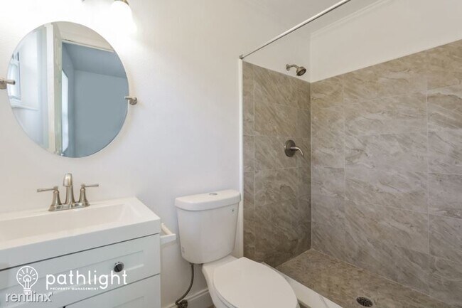 Building Photo - 3 br, 2 bath House - 2129 Willow Oak Drive...