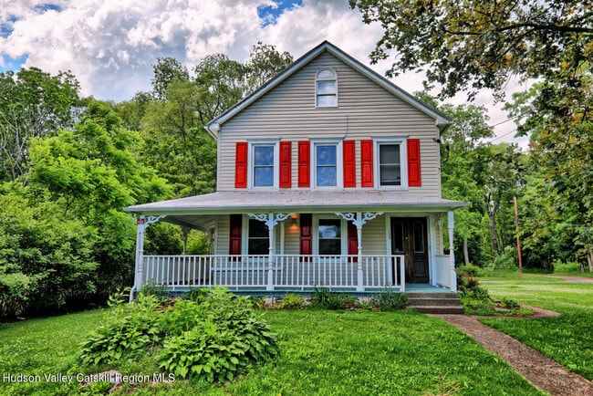 Primary Photo - 153 Bross St