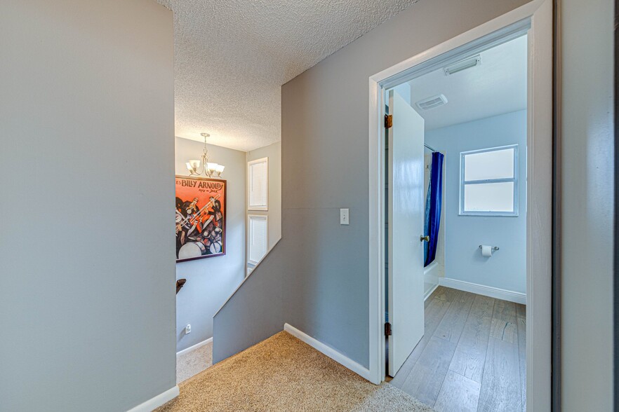 Building Photo - 1241 St Andrews Dr