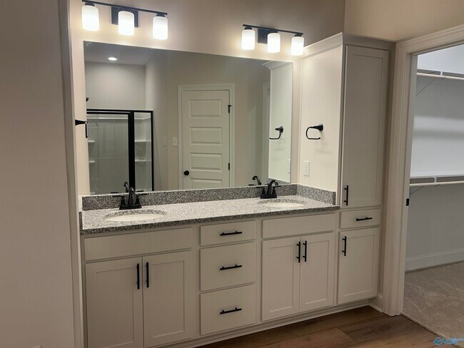 Building Photo - 12570 Hudbug Dr