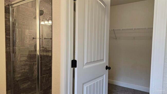 Building Photo - 5157 Peach Dr