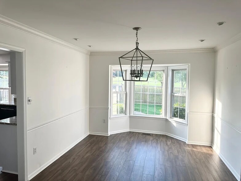 Building Photo - 1104 Red Harvest Rd