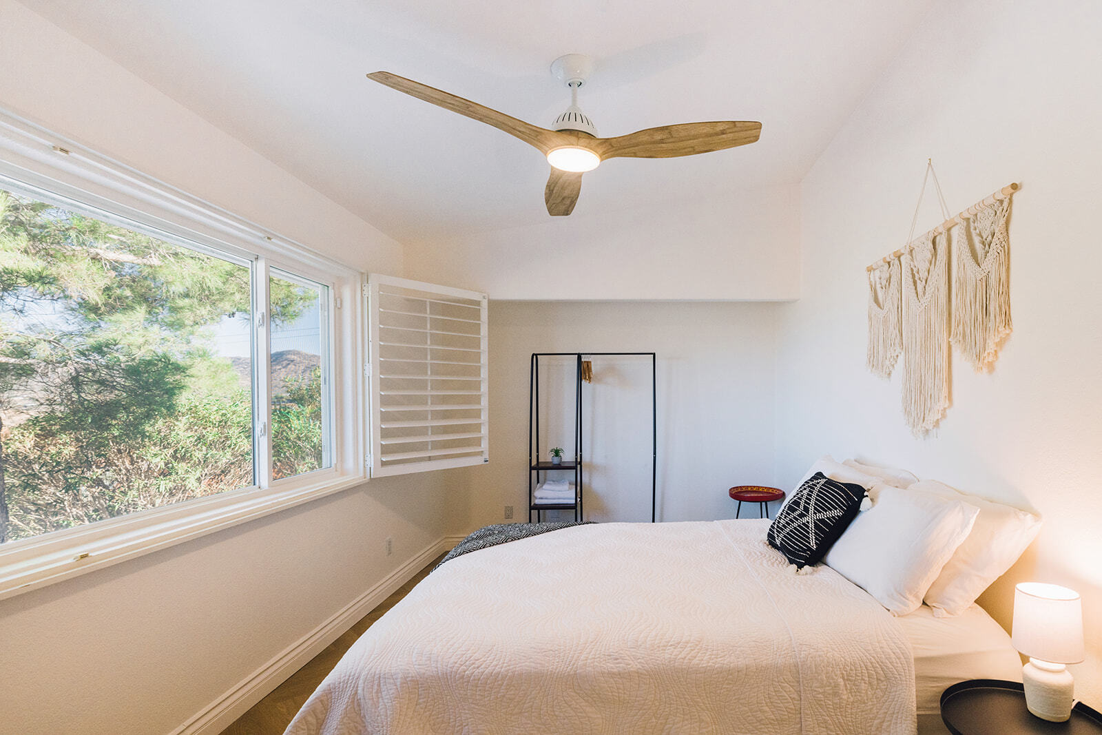 Building Photo - 7370 North Park