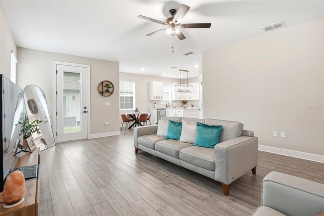 Building Photo - 7848 Somersworth Dr