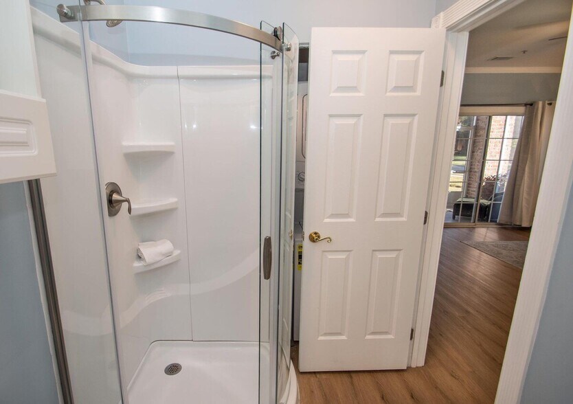 Building Photo - 4868 Dahlia Ct